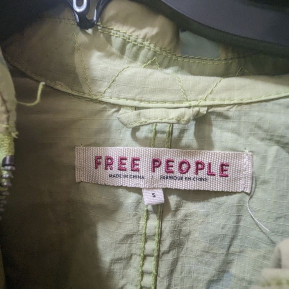 Free People - Lead The Way Camo field zip up jacket, size S - Picture 4 of 5